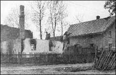 1945 - vypálená chalupa Josefa Macháčka na dolním konci obce