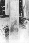 1945 - detail poškozeného kostela